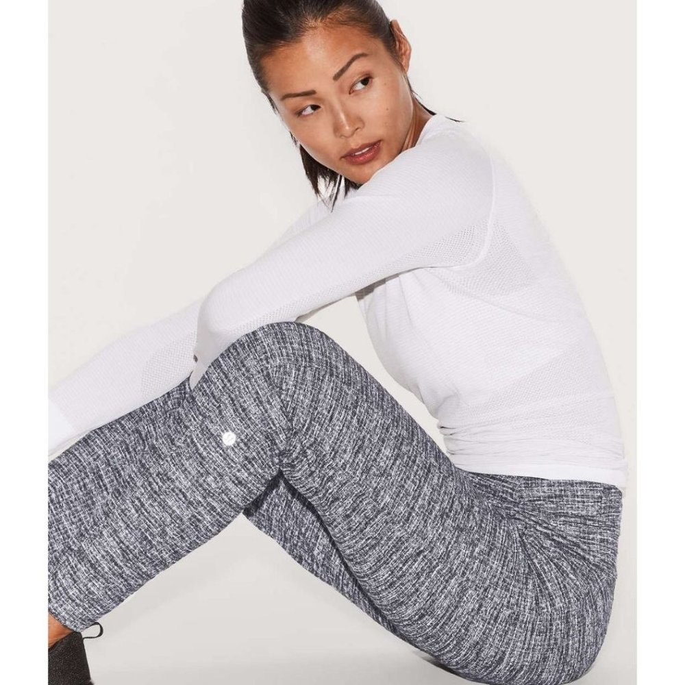 Lululemon Run On Jogger Ringspun Denim Black White Size 2 Rulu